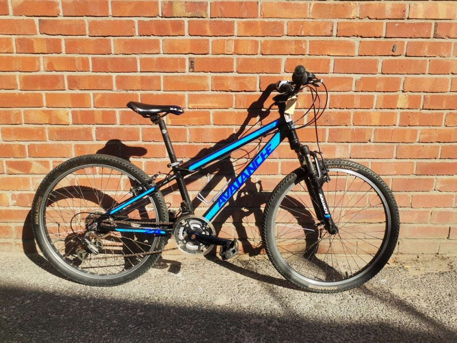 Avalanche Cosmic 24inch Used