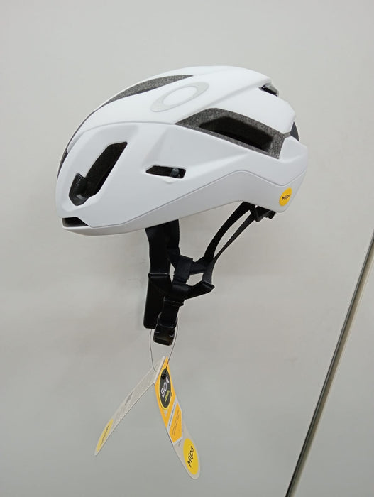 Oakley Helmet Aro5 Race