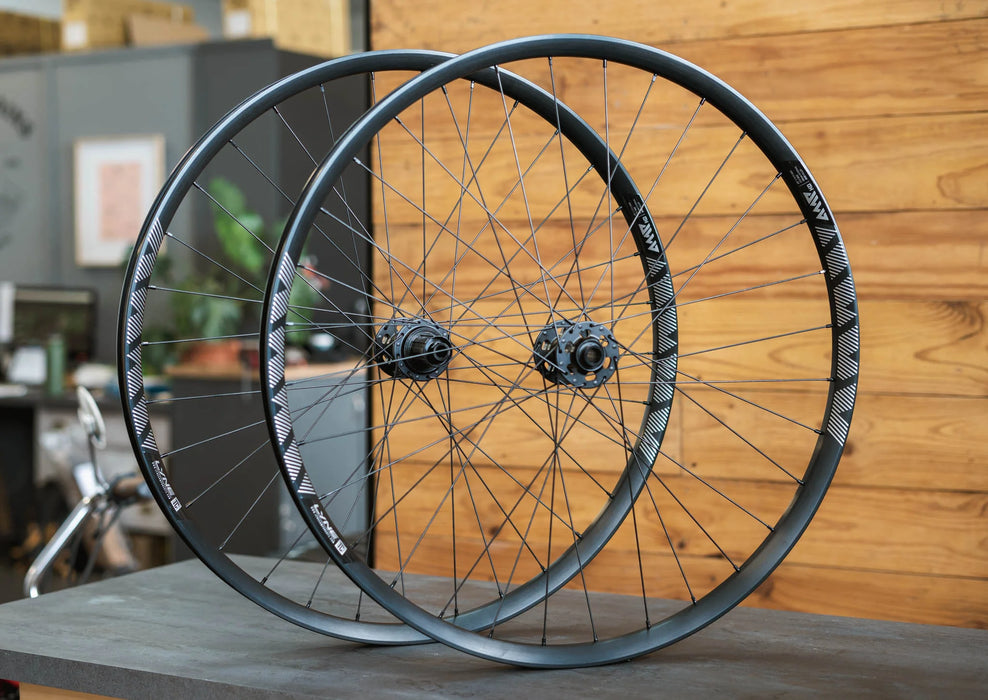 Lyne Wheelset AMP HD Alloy 29" Hi-Per Hubs